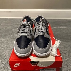 Nike women’s dunk low SP college navy/wolf grey size 10 women’s original box
